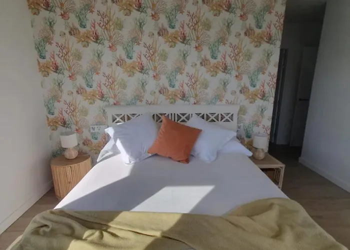 La Terraza Del Sol Homestay Santa Cruz De Bezana